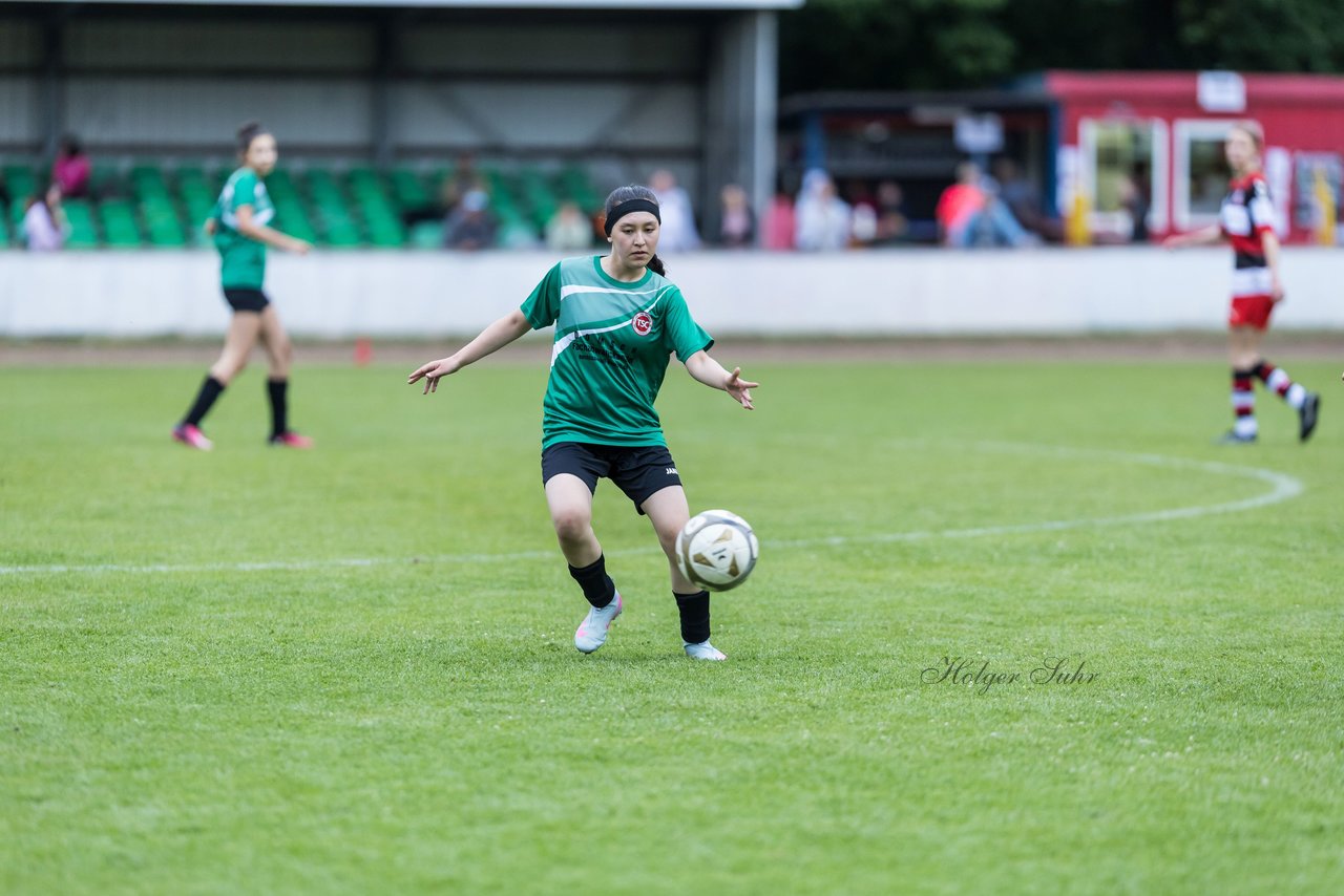 Bild 255 - Loewinnen Cup